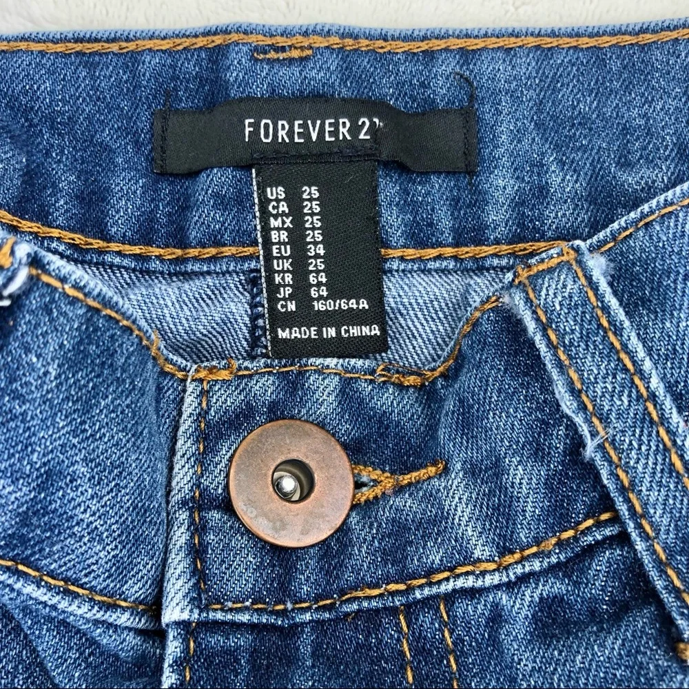 Forever 21 Jean Mini skirt asymmetrical Frayed Hem  Denim Sz.25